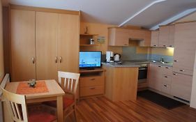 Kurz, Appartement